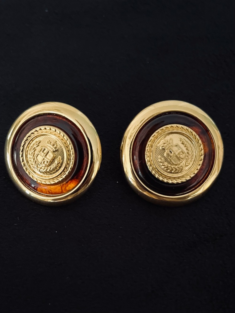 #212 Vintage Liz Claiborne Gold-tone Tortoise Lucite Earrings